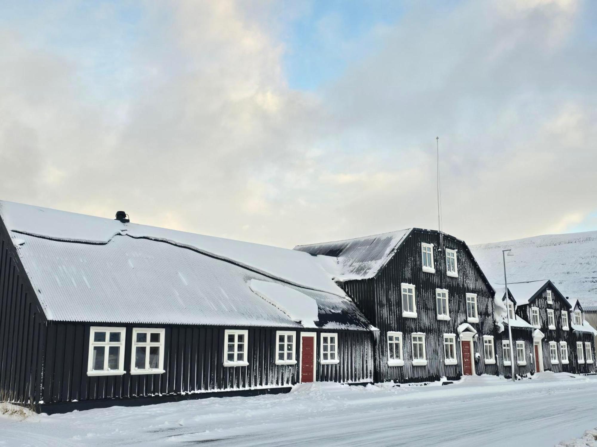 Bryggjan Boutique Hotel Акурейри Экстерьер фото
